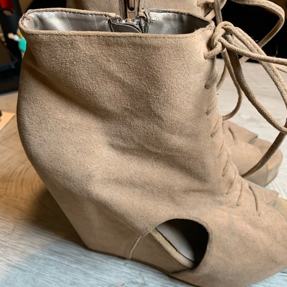 Wedge Heel Ankle Booties - Picture 3 of 6